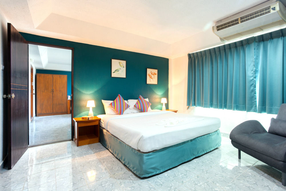 Simple Boutique Seabreeze Hotell Patong Exteriör bild